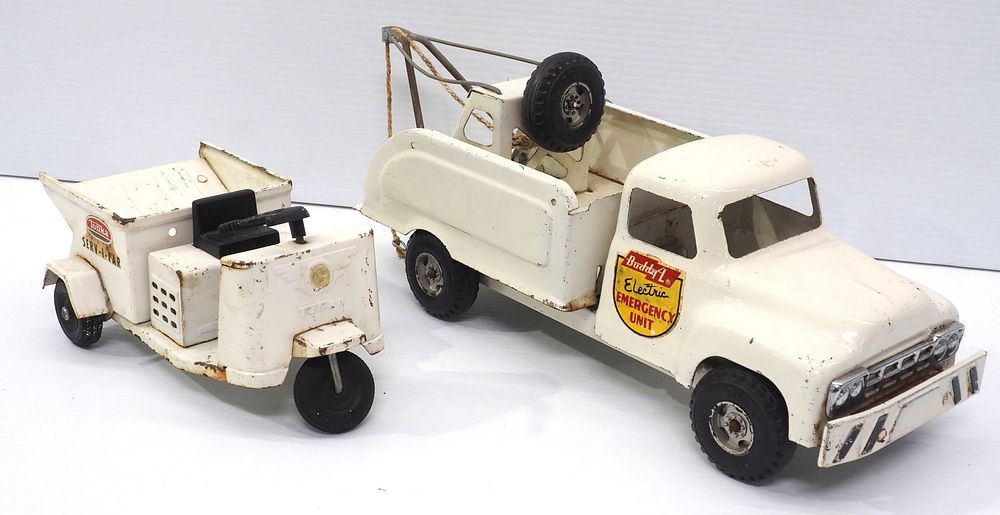 Lot 286: Buddy L Electric Emergency Unit & Serv-I-Car
