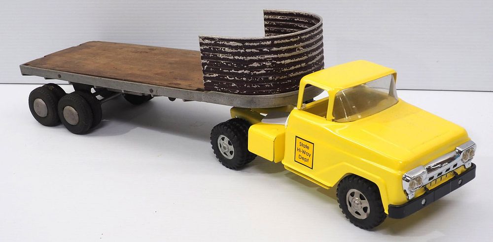 Lot 290: Tonka State Hi-Way Dept Truck with Trailer
