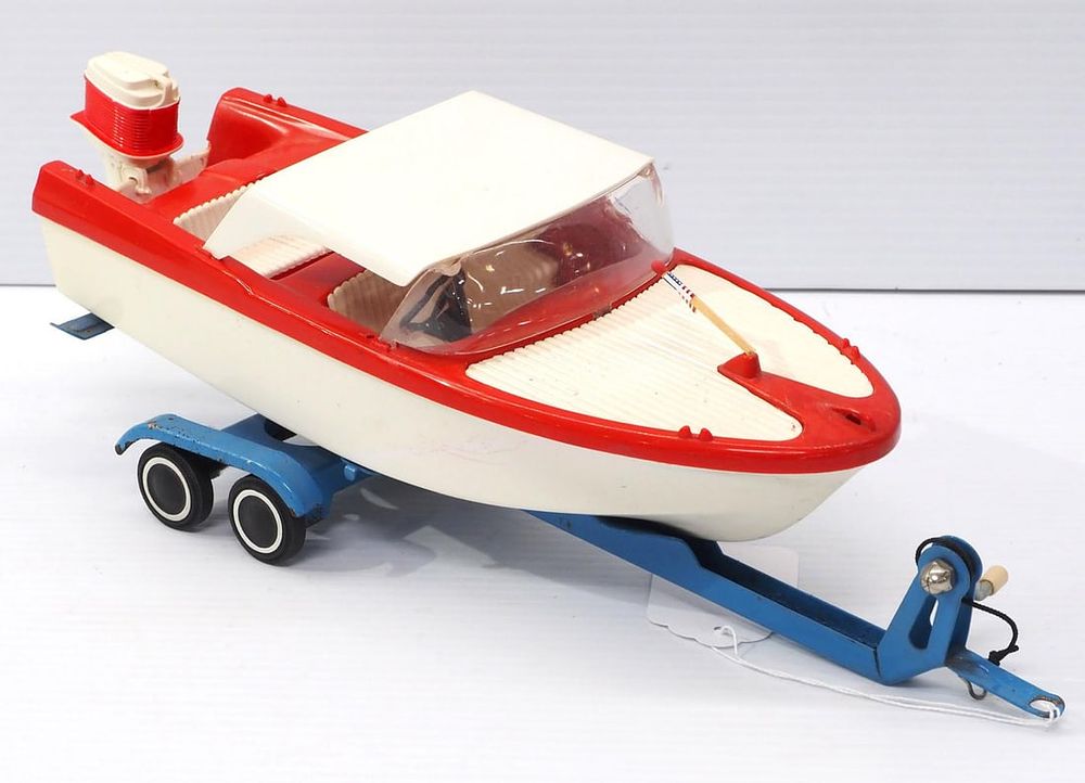 Lot 363: Tonka Clipper Boat with Motor & Trailer