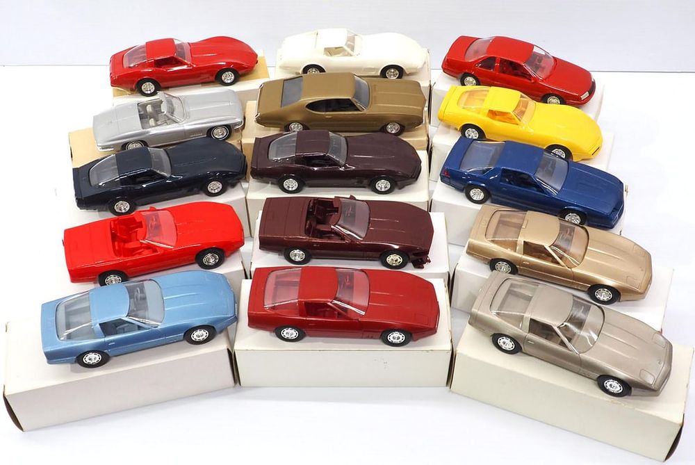 Lot 371: (15) Promo Corvette Cars