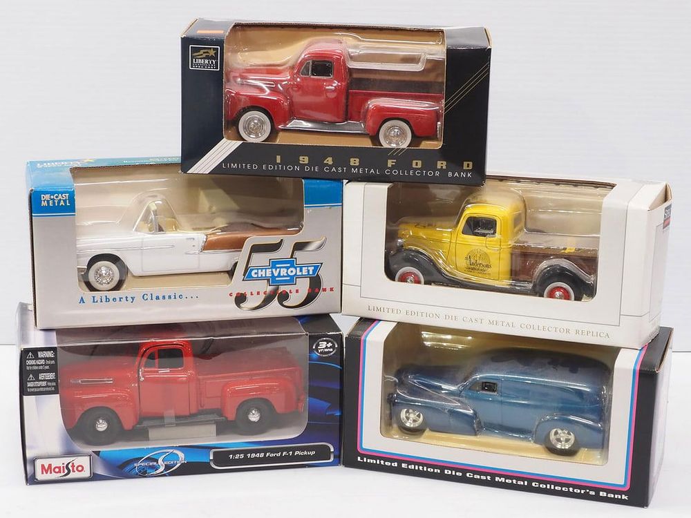 Lot 382: (5) Die-cast Replica Vehicles