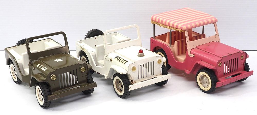 Lot 417: (3) Tonka Jeeps