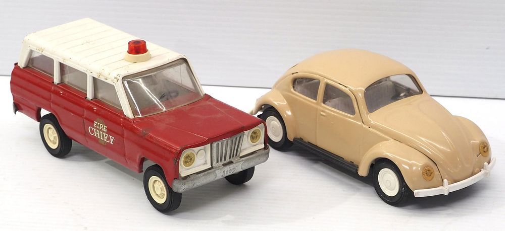 Lot 429: Tonka Fire Chief Jeep & Volkswagen Beetle