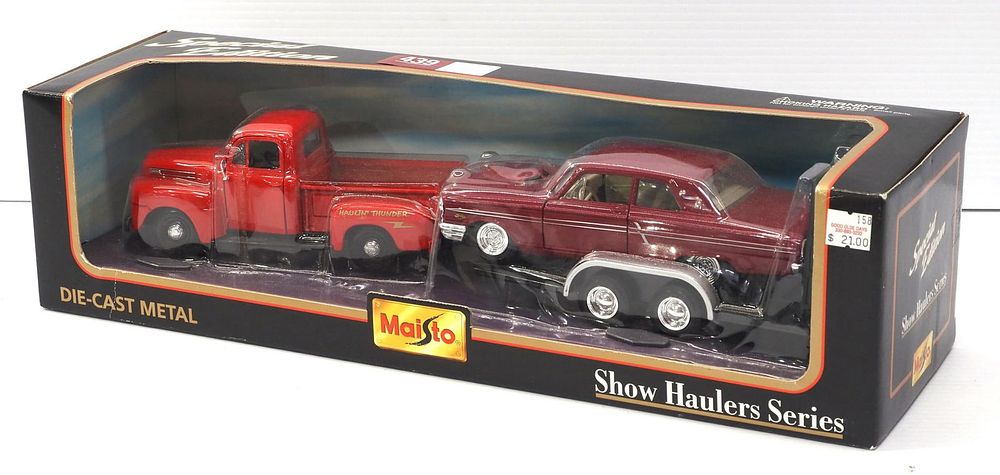 Lot 439: Maisto Show Hauler Series Truck, Trailer & Car