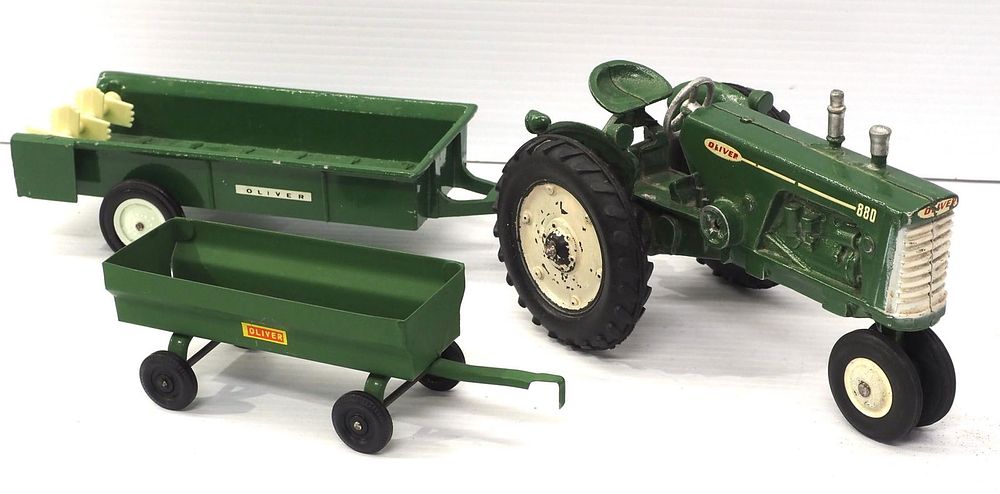 Lot 450: Oliver 880 Tractor, Manure Spreader & Wagon