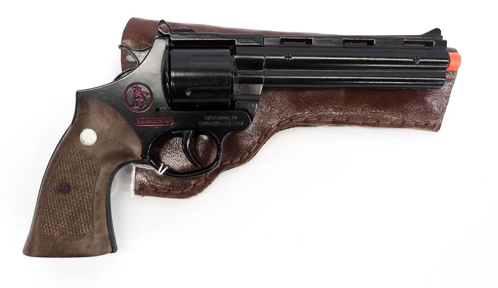 Lot 14: Detective Cap Gun with holster