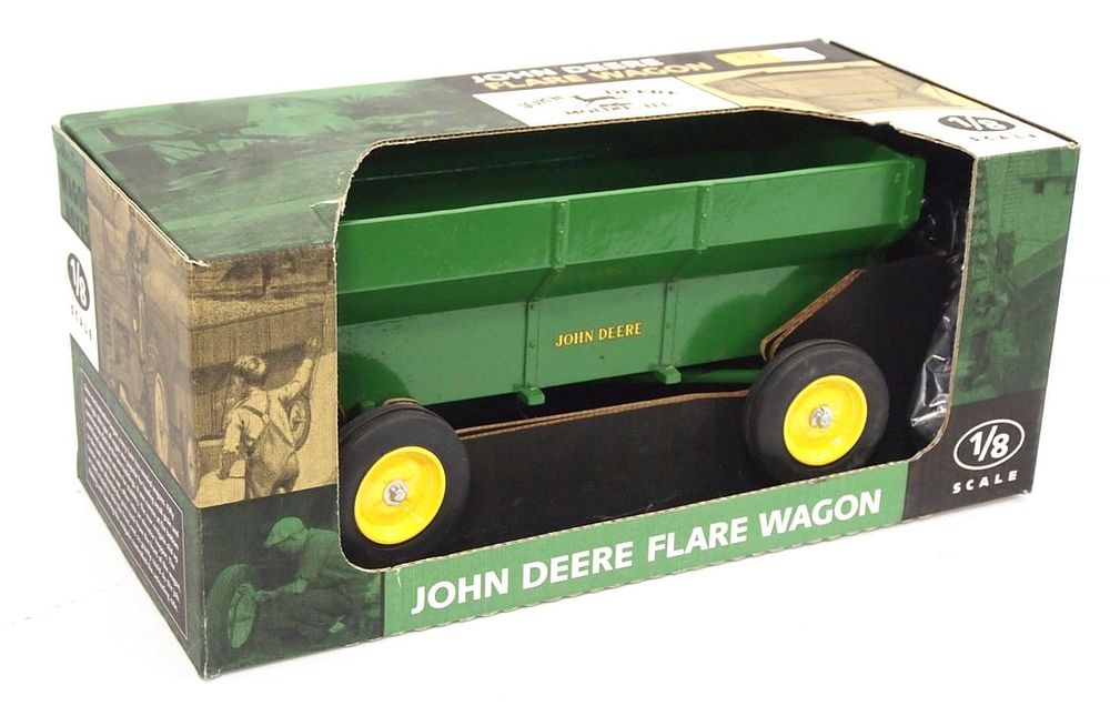 Lot 317: Scale Models John Deere flare wagon