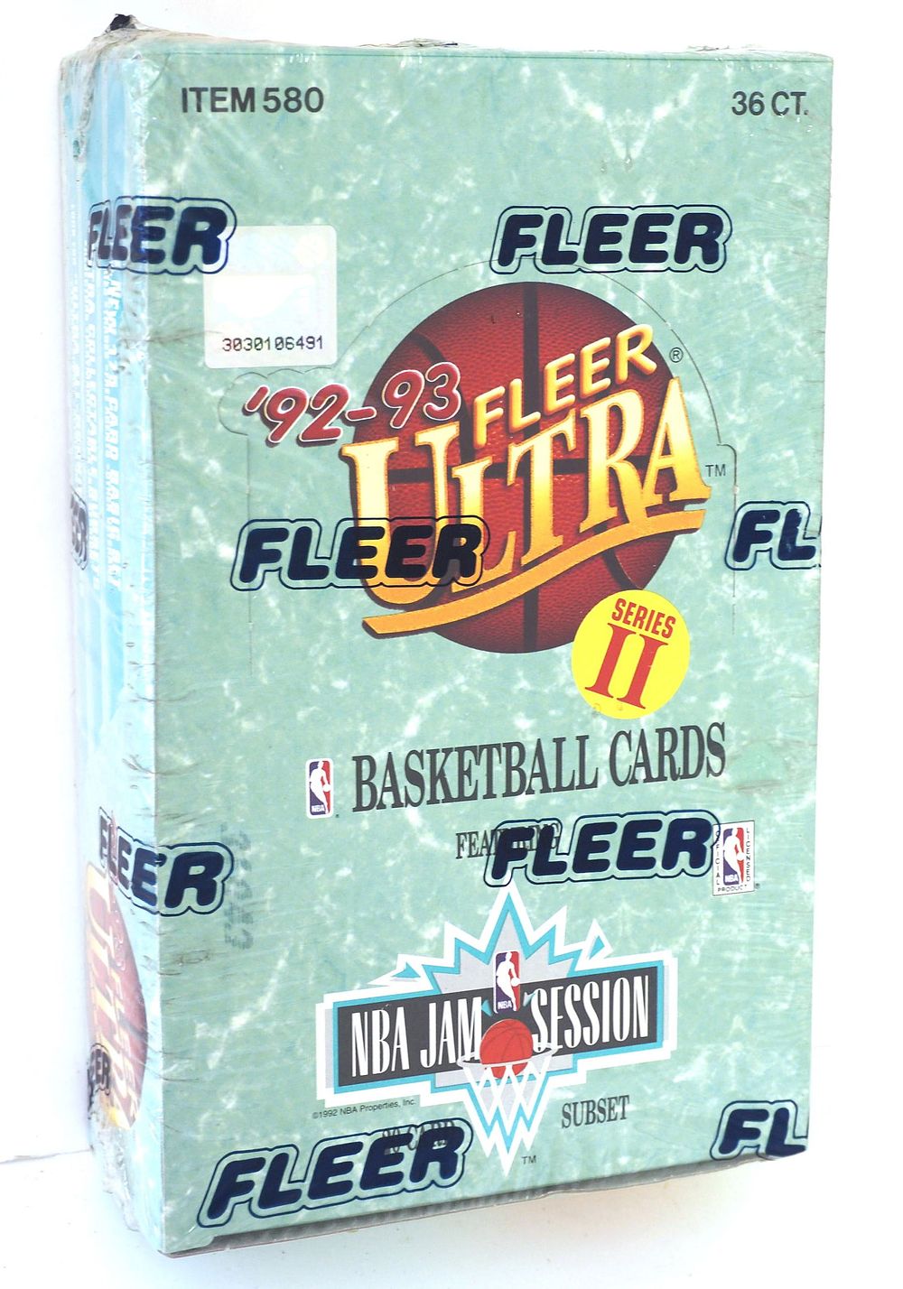 Lot 94: 1992-93 Fleer Ultra Basketball Series II Hobby Box