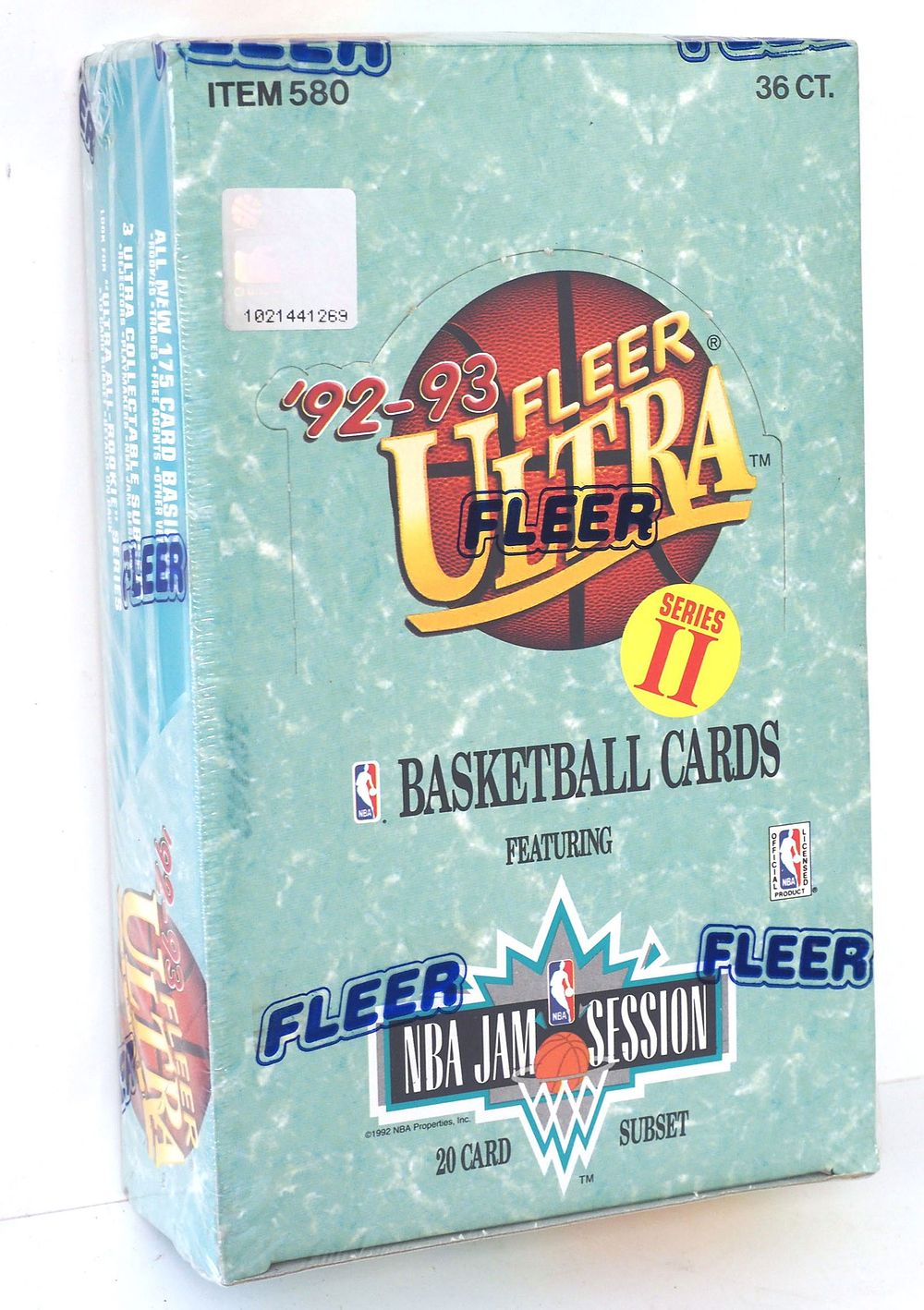 Lot 143: 1992-93 Fleer Ultra Basketball Series II Hobby Box