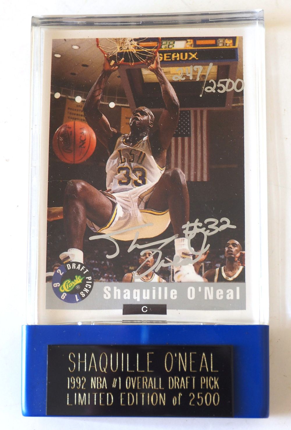 Lot 262: 1992 Classic Draft Picks Shaquille O'Neal, On Card RC Autograph