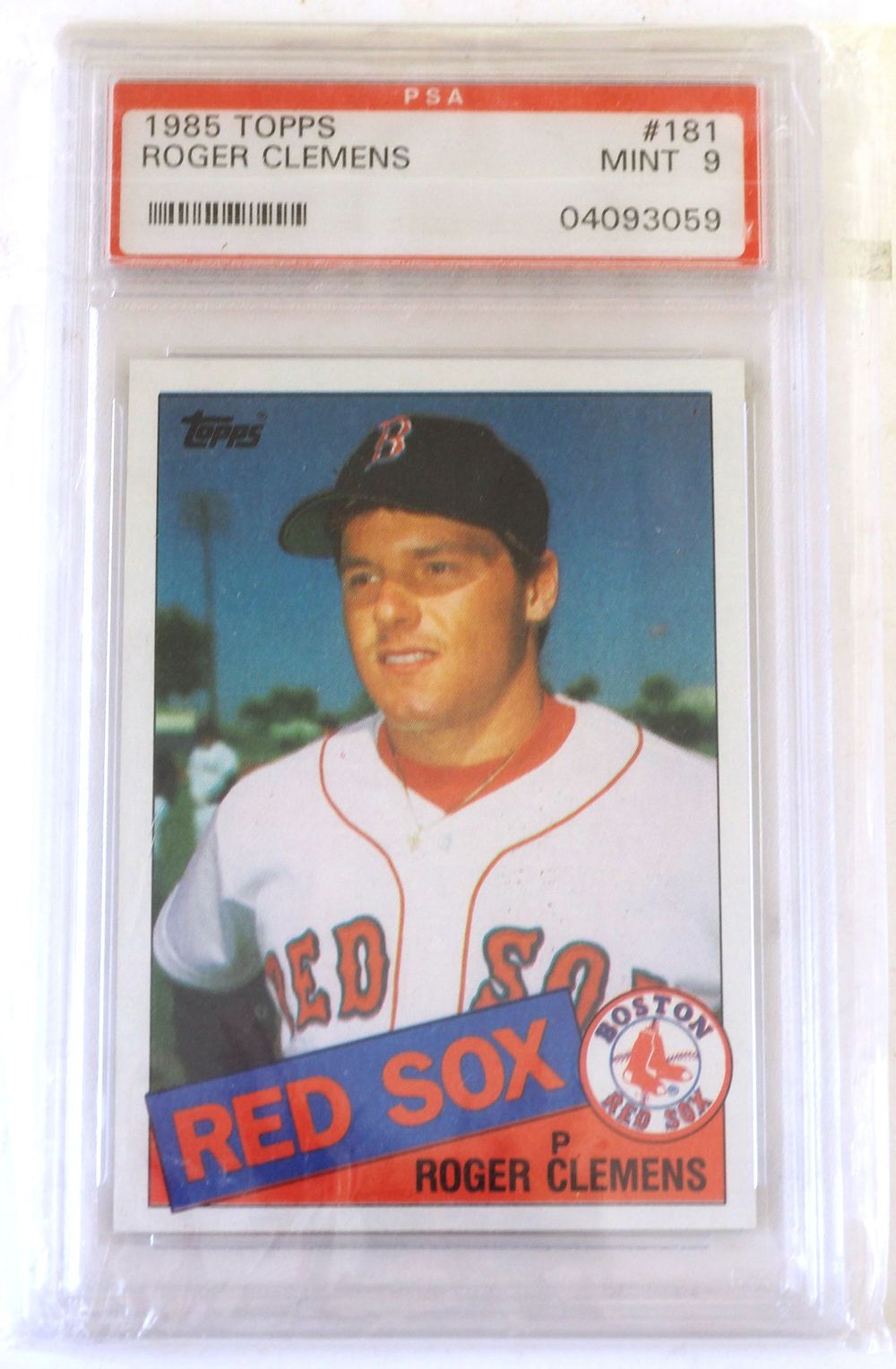 Lot 307: 1985 Topps Roger Clemens