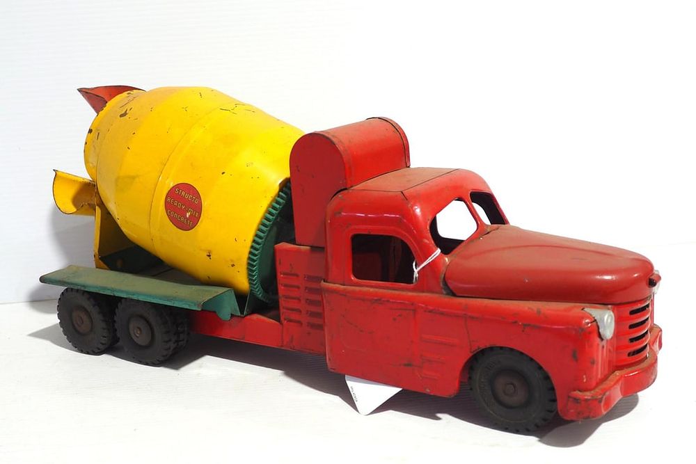Lot 23: Structo Ready Mix cement mixer truck
