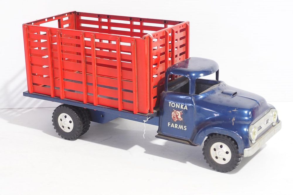 Lot 112: Tonka Farms Stake Bed Cattle Truck