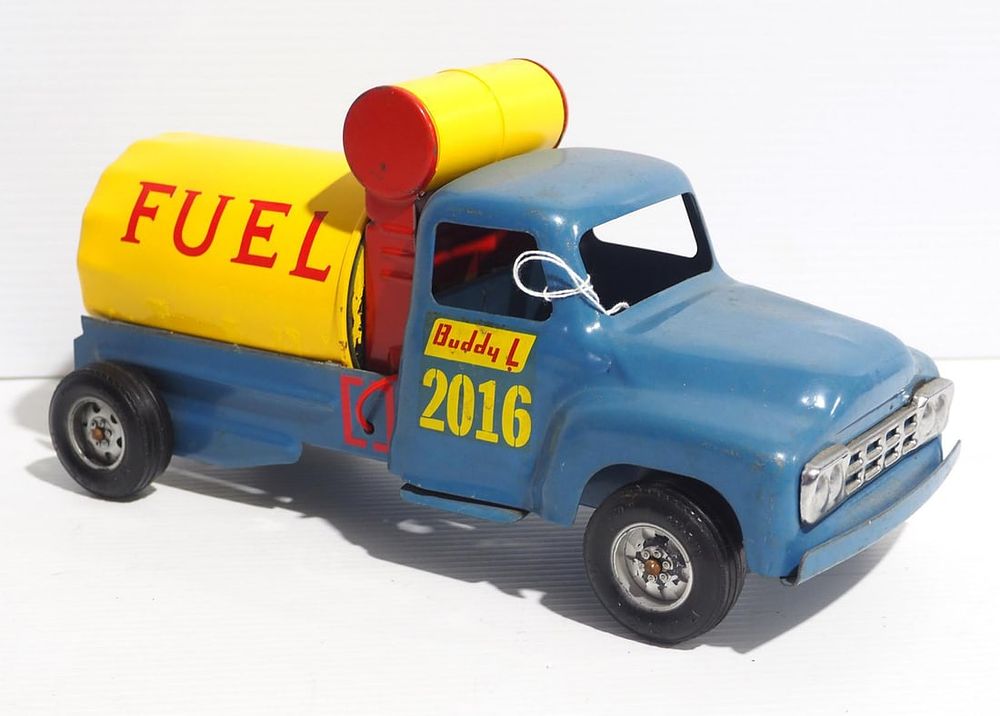 Lot 171: Buddy L custom Air Force fuel truck