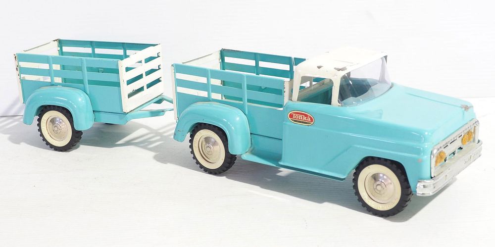 Lot 185: Tonka Livestock Pick-up with Trailer