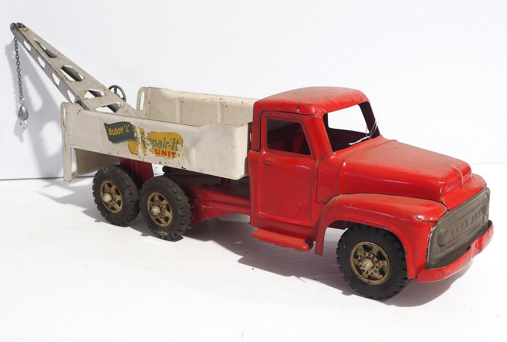Lot 198: Buddy L Repair It unit truck