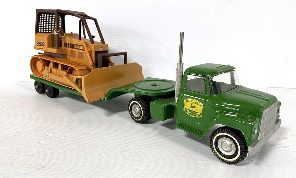Lot 242: Ertl truck and lowboy trailer with Case dozer