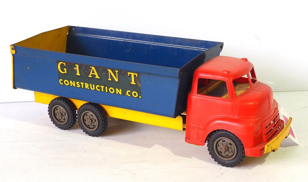 Lot 277: Wyandotte Giant Construction Co. dump truck