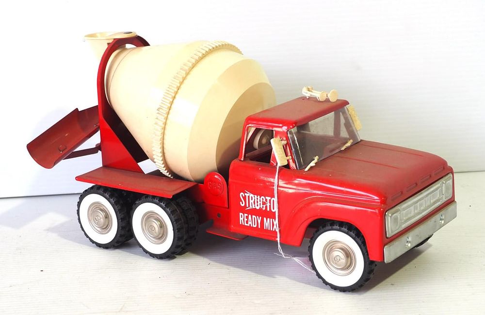 Lot 292: Structo Ready Mix cement mixer truck