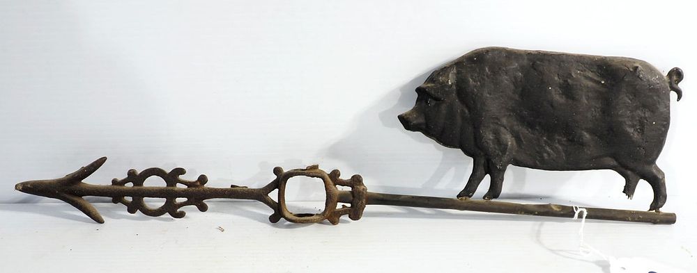 Lot 1069: Iron weathervane arrow with small zinc pig