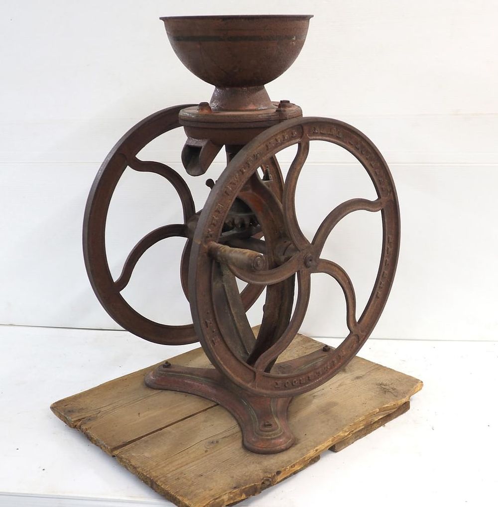Lot 435: "The Swift Mill" corn grinder