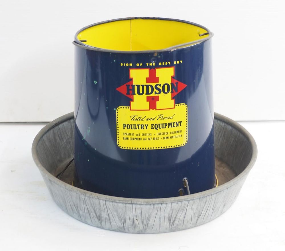 Lot 439: Hudson poultry feeder