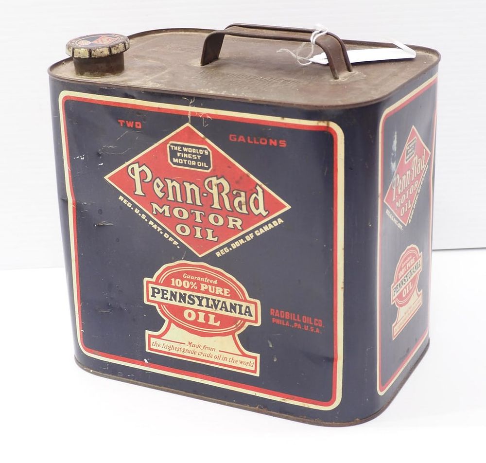 Lot 2009: 2-gallon Penn-Rad Motor Oil tin