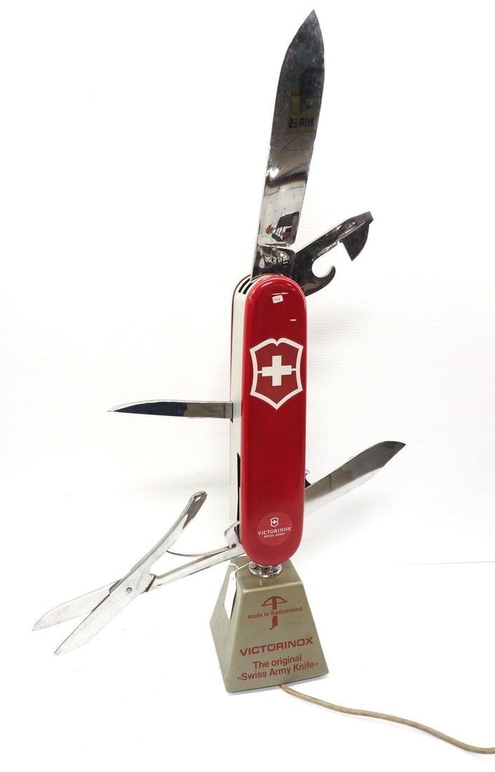 Lot 2107: Victorinox Swiss Army Knife store display