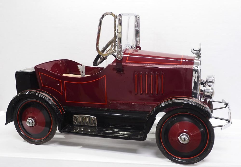 Lot 2216: American National Buick pedal car