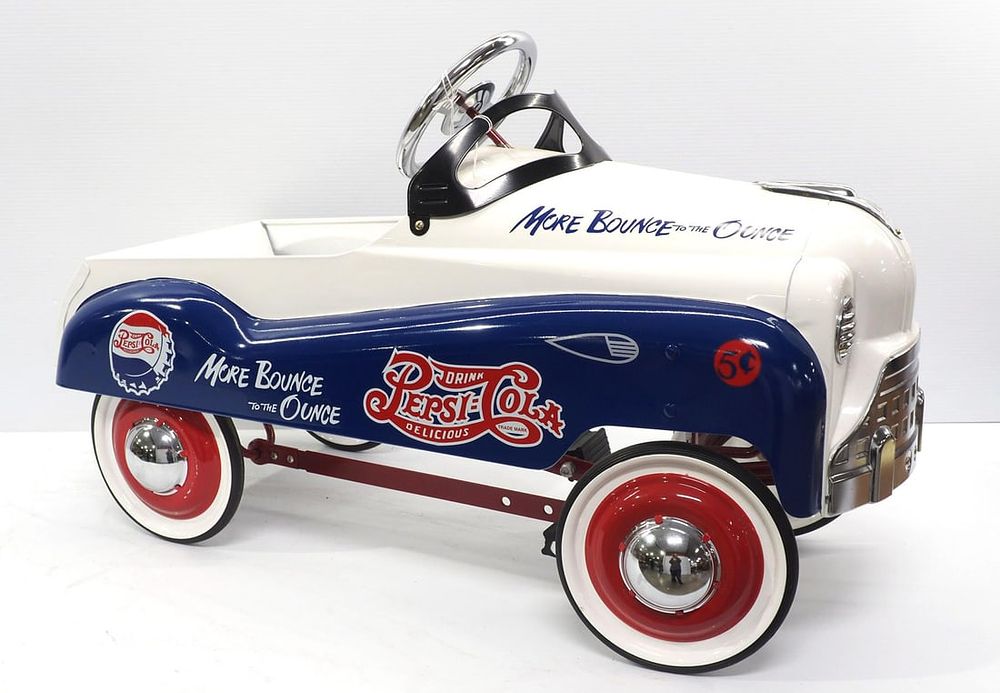 Lot 2322: Newer Pepsi pedal car