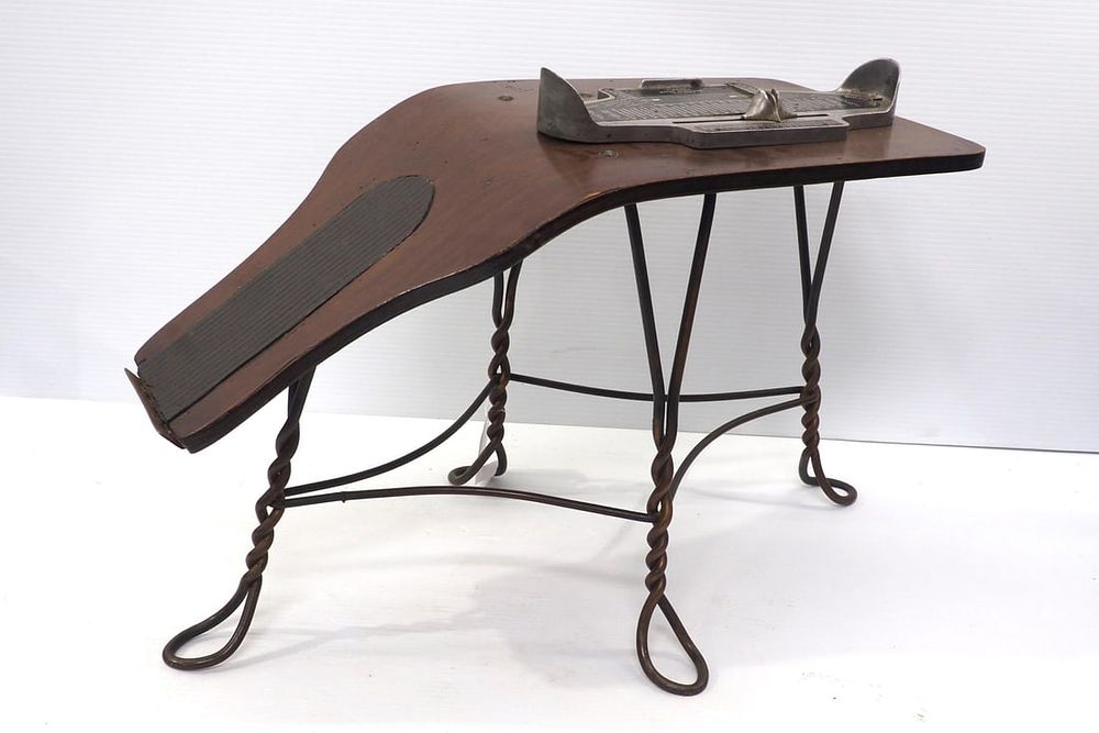 Lot 2434: Shoe store shoe fitting stool with foot measurer
