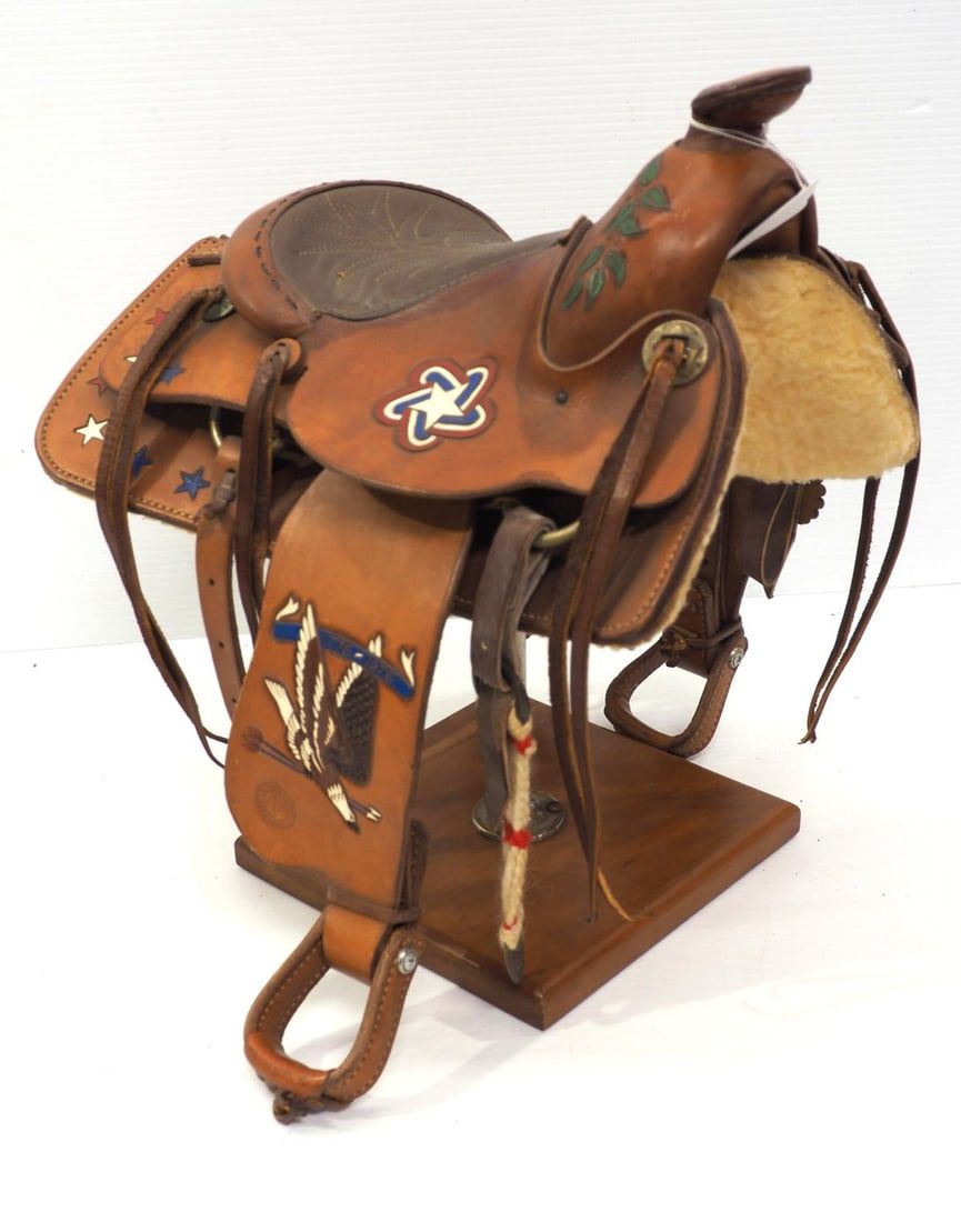 Lot 1270: Monroe Veach leather saddle