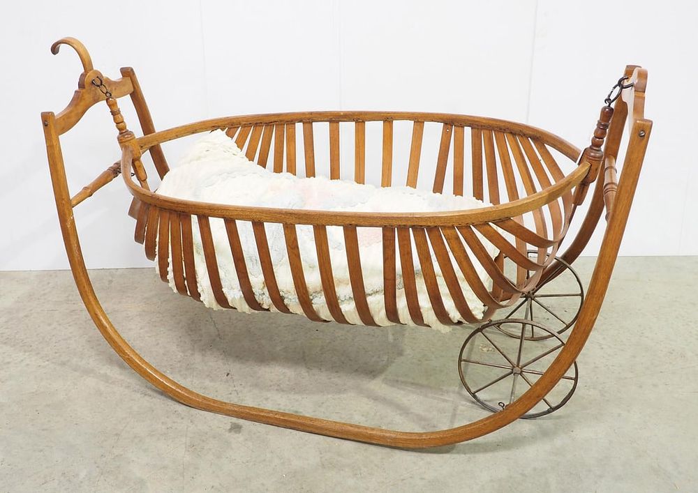Lot 1299: Primitive baby field cradle