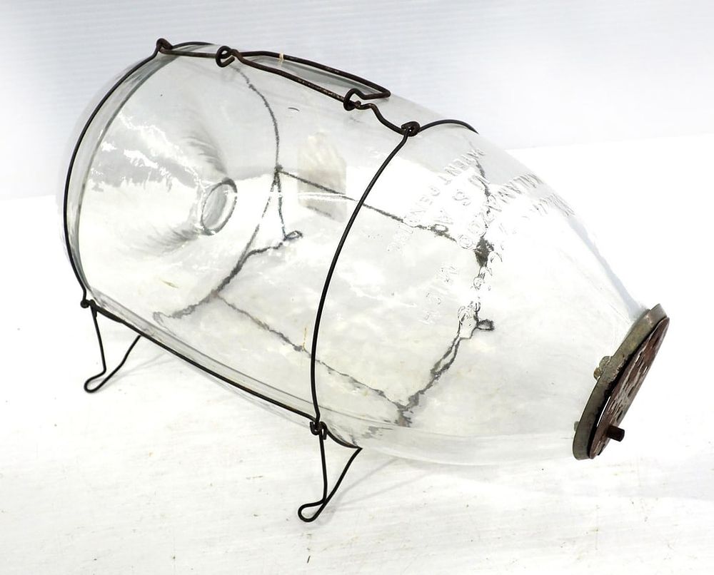 Lot 1358: Shakespeare Glass Minnow Trap
