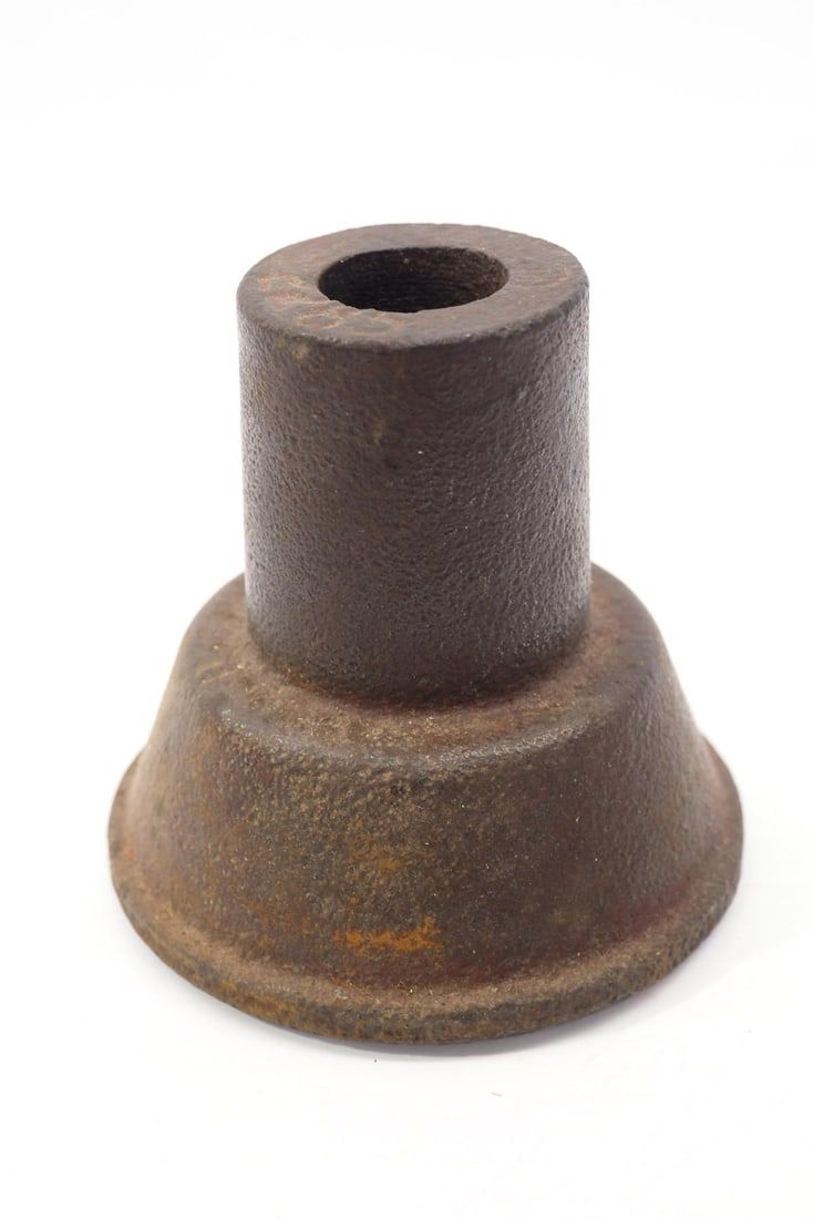 Lot 1745: Sleeve-type hand corn sheller