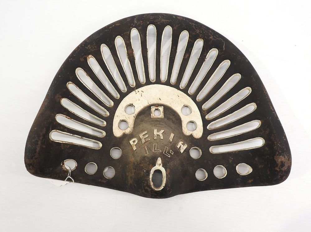 Lot 1774: Pekin, IL cast iron seat