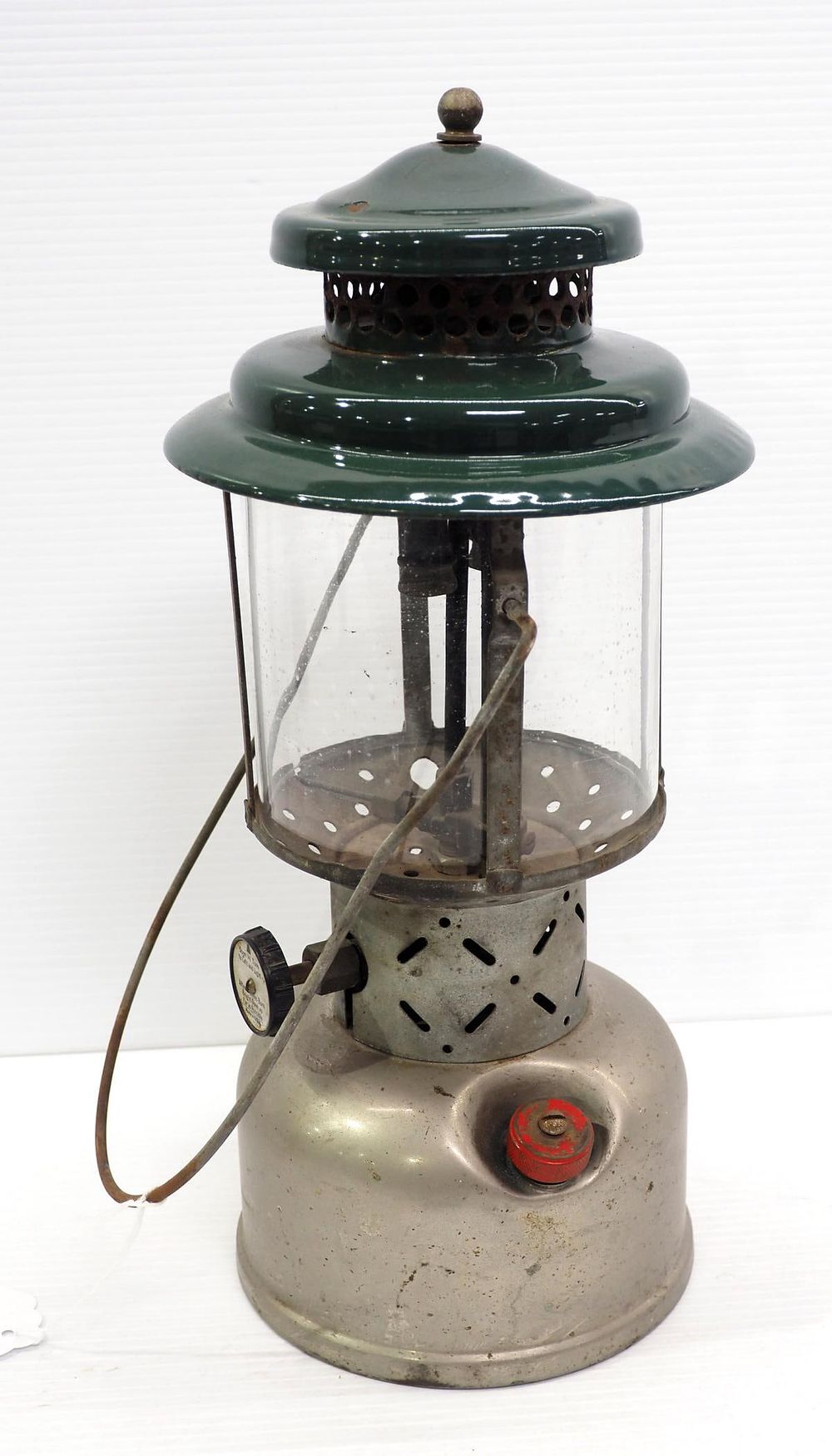 Lot 536: Coleman Model 220D B/48