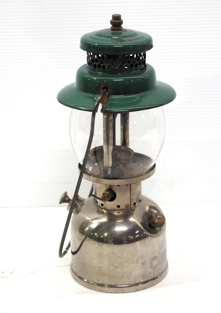 Lot 562: Coleman Model 249 Scout 5/48