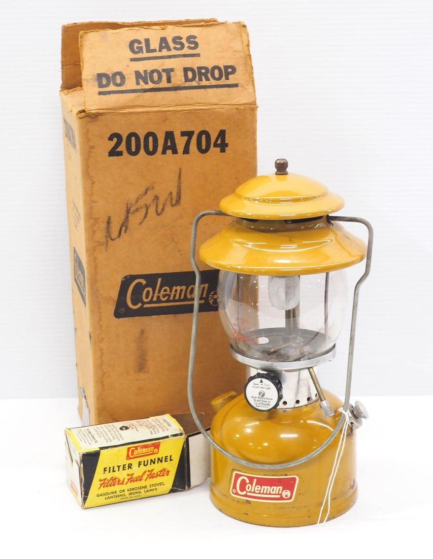 Lot 674: Coleman Yellow 200A 704 lantern with box