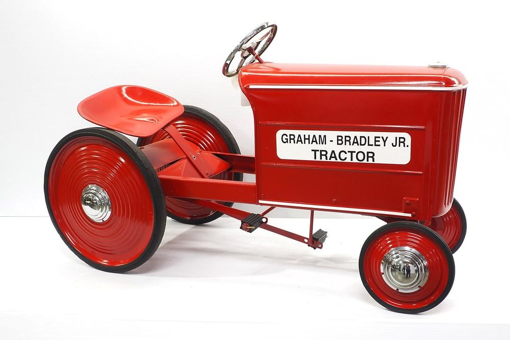 Lot 54E: 1938 Steelcraft Graham Bradley Jr. pedal tractor