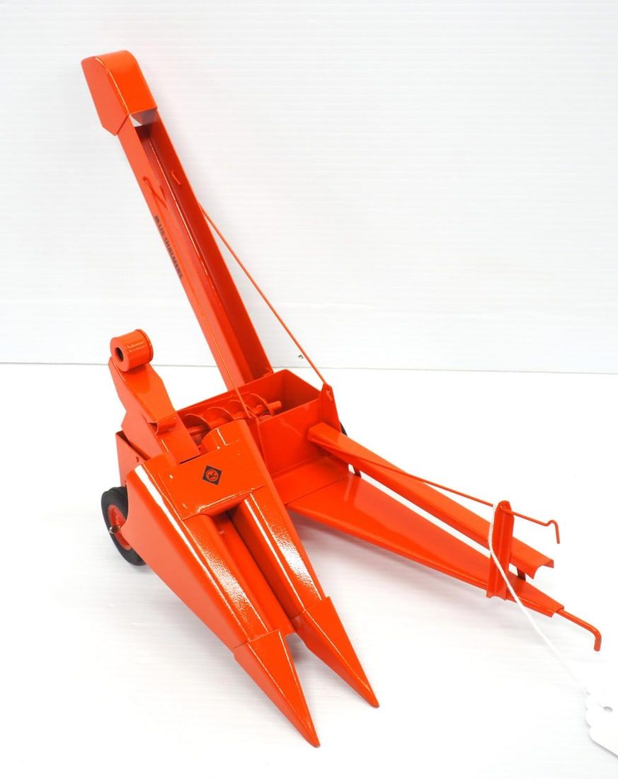 Lot 94: Custom Allis Chalmer Pull-Behind 1-Row Picker