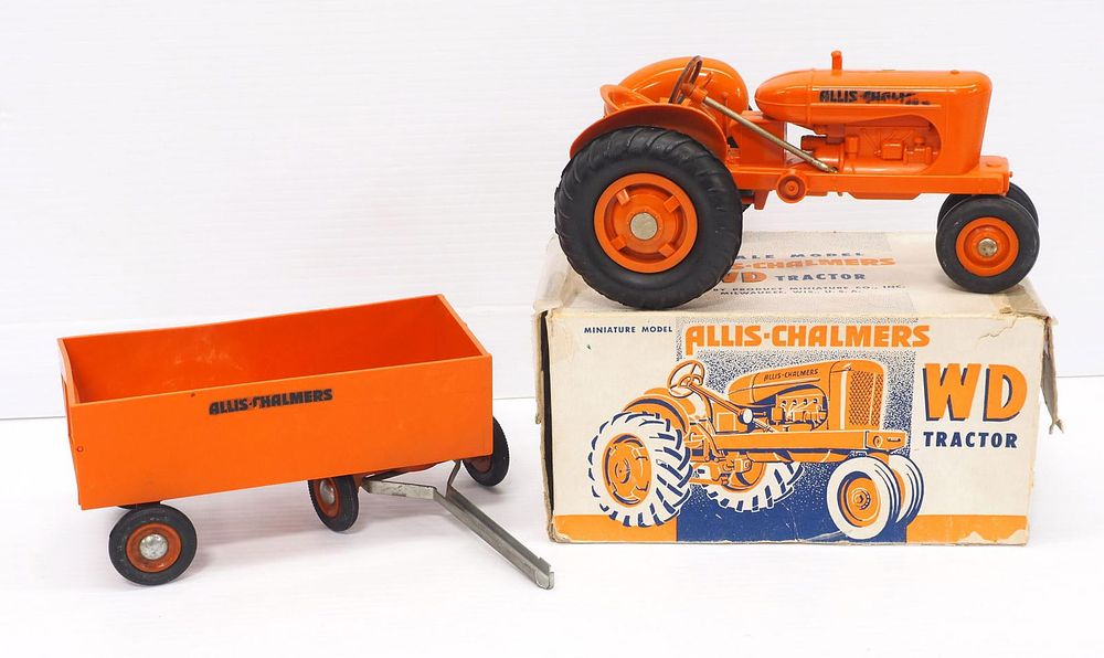 Lot 158: Allis Chalmers WD Tractor and Wagon