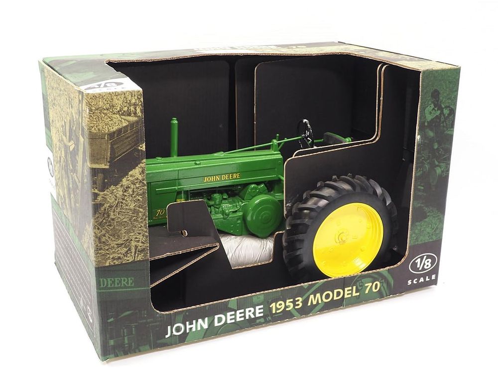 Lot 177: Scale Models John Deere 70 Tractor