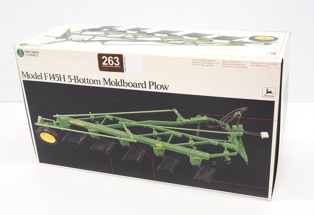Lot 263: John Deere F145H 5-Bottom Moldboard Plow