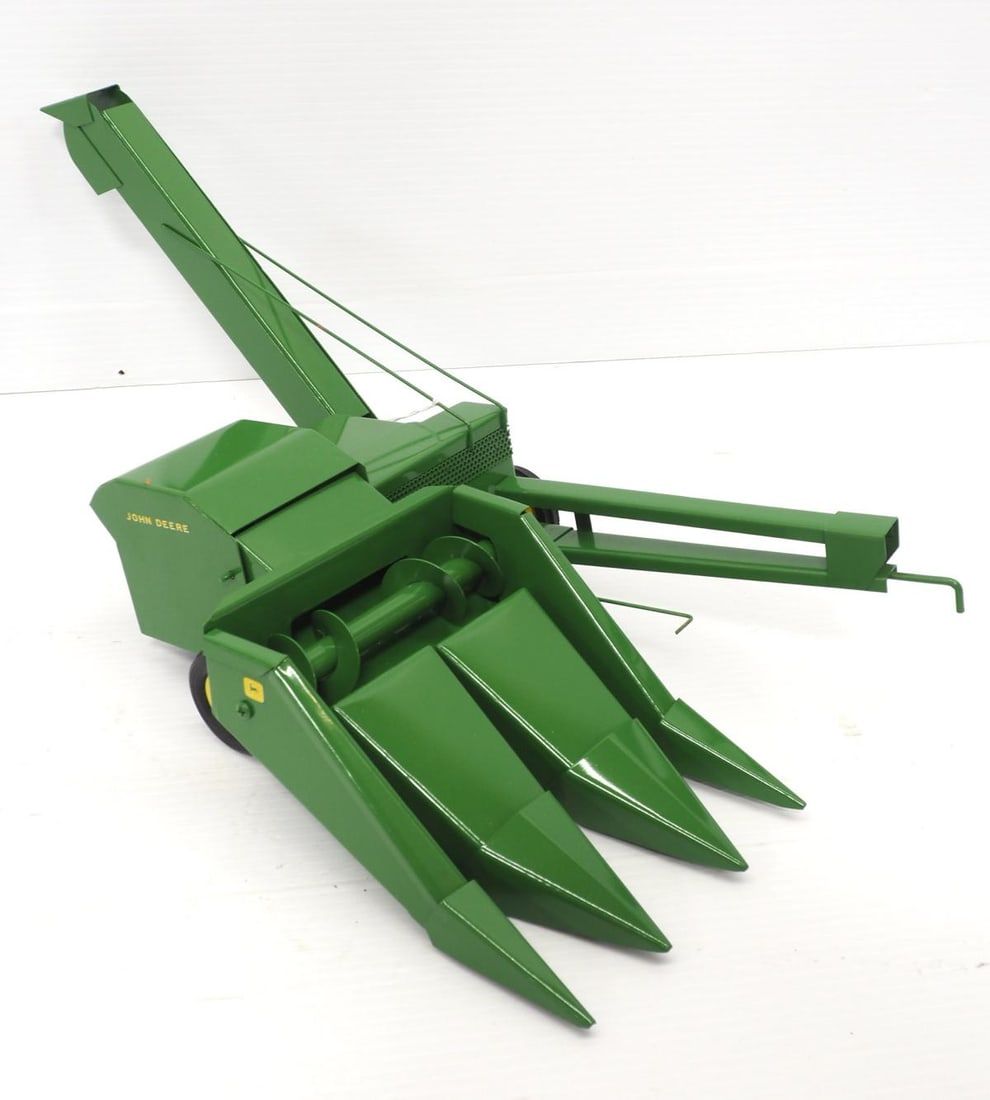 Lot 279: John Deere Pull-Behind 3-Row Corn Picker