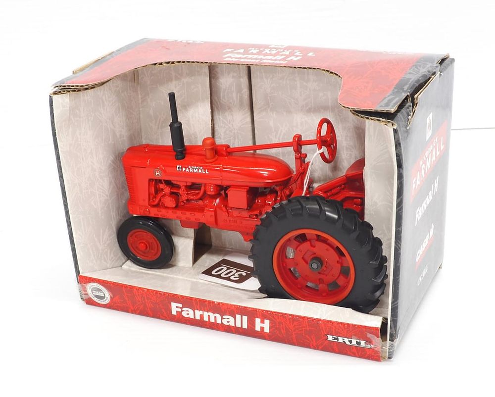 Lot 300: Ertl Farmall H Tractor