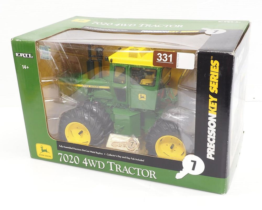 Lot 331: John Deere 7020 4WD Tractor