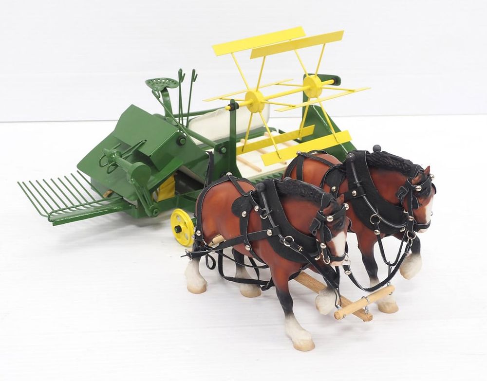 Lot 365: Custom horse-drawn John Deere Grain Binder