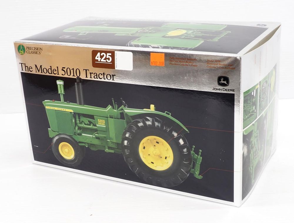 Lot 425: John Deere 5010 Tractor