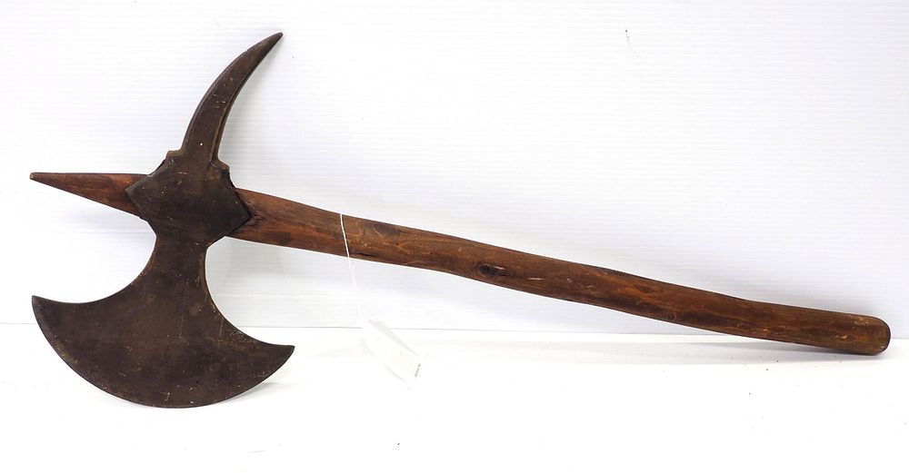 Lot 1002: Ceremonial axe